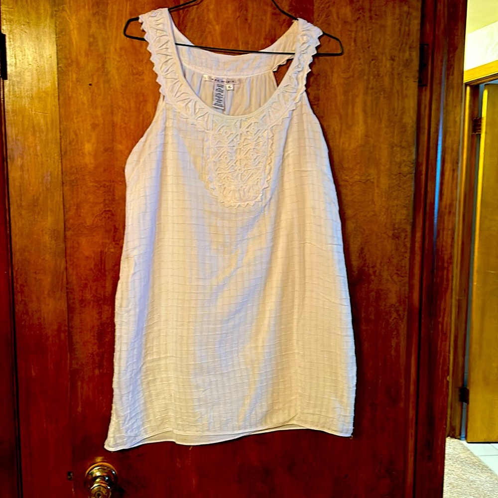 Summer white sleeveless dress.
